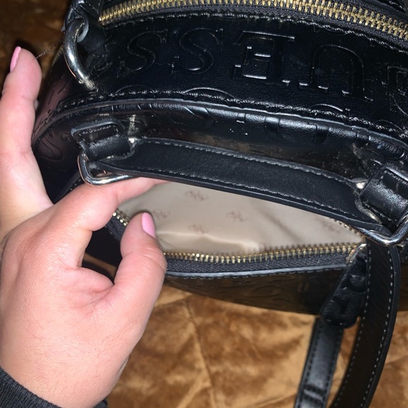 GUESS BACKPACK - Picture 4 of 5